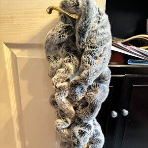 Donna Salyers Fabulous Furs Scarf